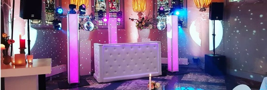 DJ Show Standaard Exclusief Lux (Chesterfield Style DJ Booth)