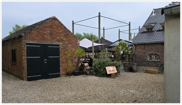 Allround DJ, De Woeste Hoeve in Beekbergen Two Discjockeys Drive-in Shows